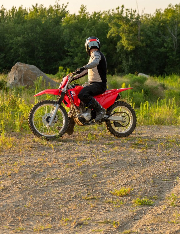 CRF300F crf300f-product-page-mobile-banner-1600-x-2080